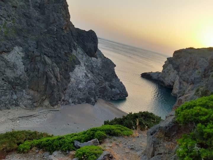 Cerigo Hilltop House Villa Agia Anastasia Exterior photo